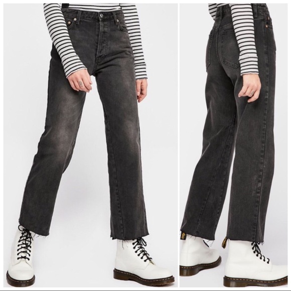Free People Denim - ✖️SOLD✖️•FREE PEOPLE• Vintage Crop High Rise Jeans